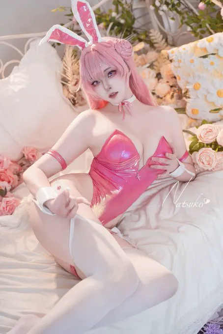 🎀バニーガール衣装を着たドロシー、どうですか？ #ニケ #nikke #ドロシー · Natsuko夏夏子💕C108(日)南 h-13b