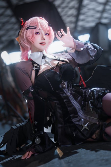Patreonに投稿しました🪽 #zzzeroㅤ #ゼンゼロ #remielle · Natsuko夏夏子💕C108(日)南 h-13b