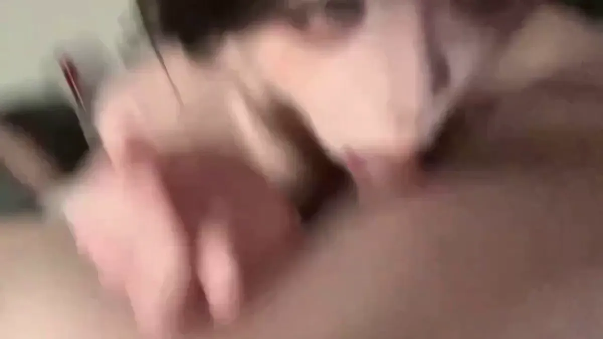 这种极品都是谁在玩啊 羡慕坏了.. 😡😡 · 每日交友