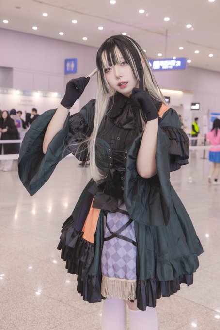 라덴냥냥🐱 #hololive #コスプレ · 쌍 단 dan