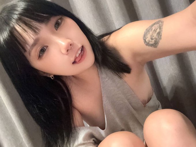 清純小女友➿ · Lunana