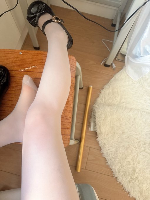 我穿着你的原味去打麻将了，第一场赢了就回家，输了我就通宵打第二场🤡 · 喜多川💕