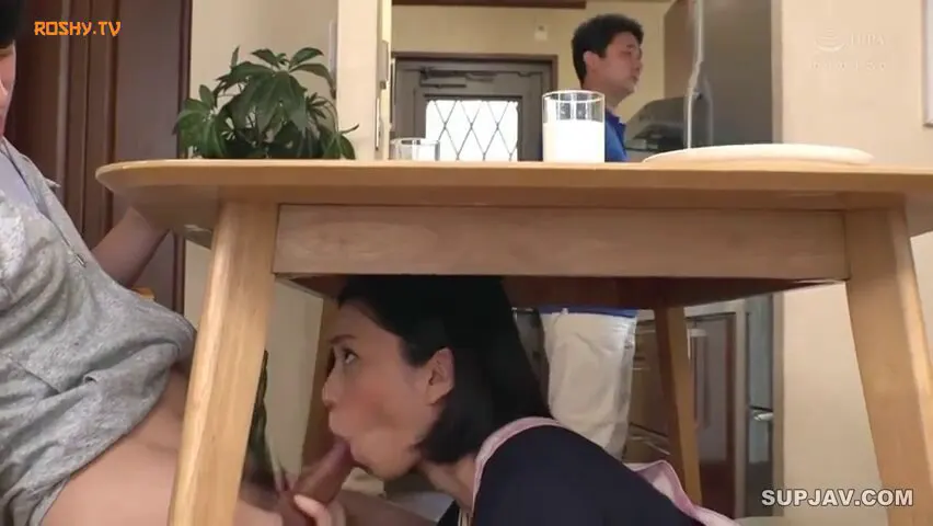 RCTD-442 #近親相姦 🈲母子中出挑戰🔞 父親在旁，母親卻與兒子沉淪禁忌遊戲。為贏百萬日圓，必須三次內射不被發現！餐桌下隱秘交合、浴室中兒子緊抱母親豐滿… · 乐老爺 #JAV