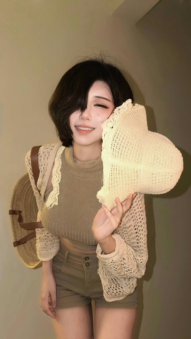 👒 · Bing