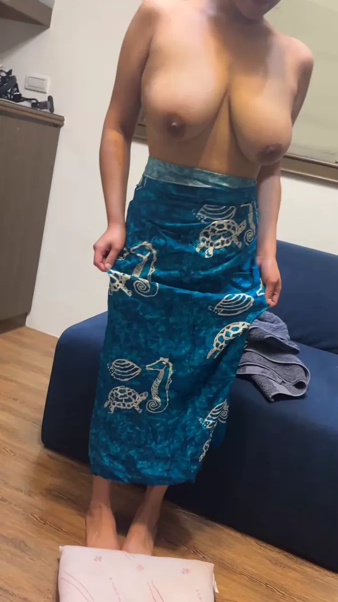 160/51 母胎 i 罩杯 想認識她的，在我自介連結裡…有一個特殊交友網 你一定找得到她，約不約得到就看你本事了 😉 影片18分鐘 —- 160/51 Na… · 漢生 Hanson