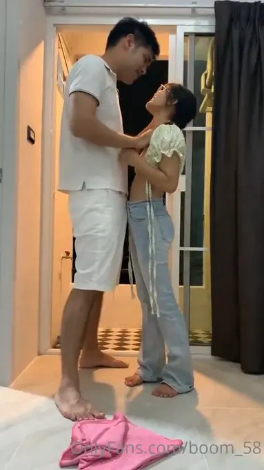 身高差这么多操逼会用什么姿势？ · 骚神夫妻