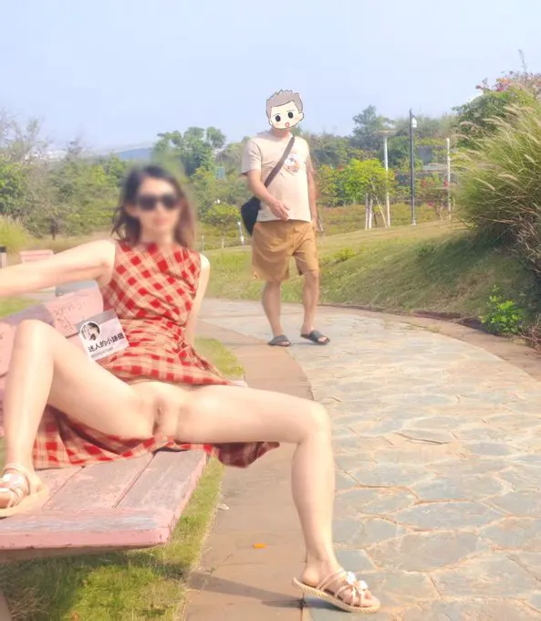 Wataa #户外暴露 · 迷人的小婊砸