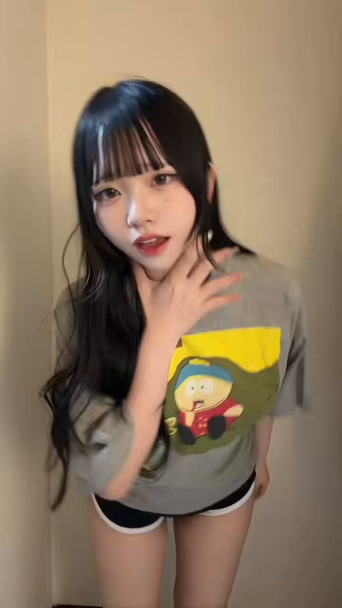 Tシャツ可愛くない？！🧀 · リリ♡