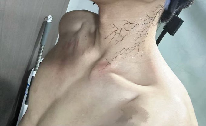 情绪像"闪电"般生长蔓延 · 𝑱𝒐𝑱𝒐