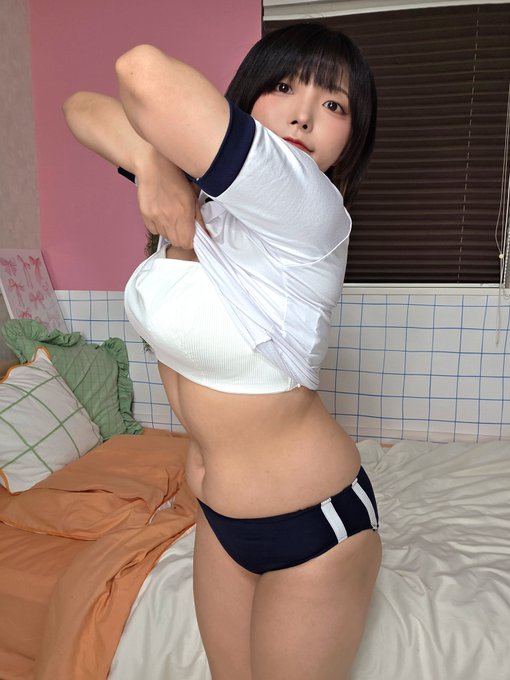 くびれがあるタイプの肥満です。 · 看護学生あこ💫本垢