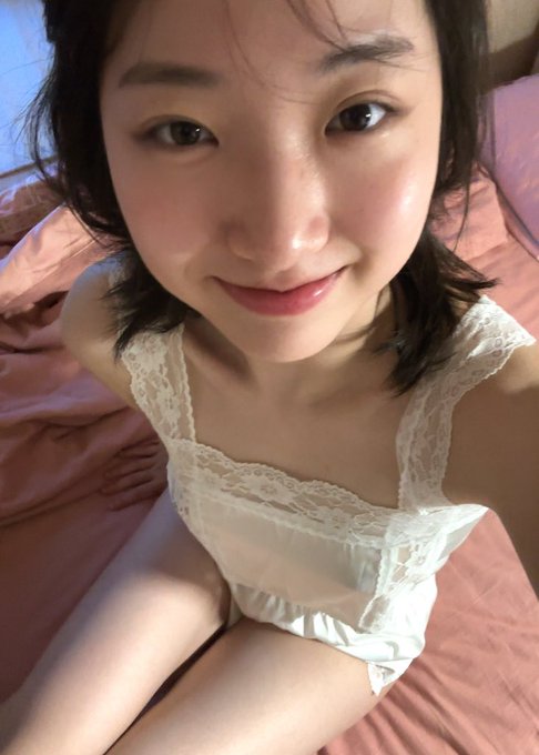 我都说了我很专情，看AV都不看3p · 凛