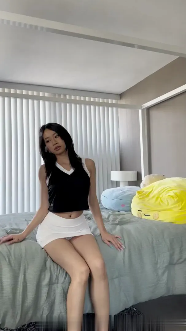 坐在床边安静了一会儿💖 今天不用急着说什么， 有心事的话，就慢慢告诉姐姐吧。 @chase_psz @chase_ysq @chase_pzt @chase_… · 妍奢