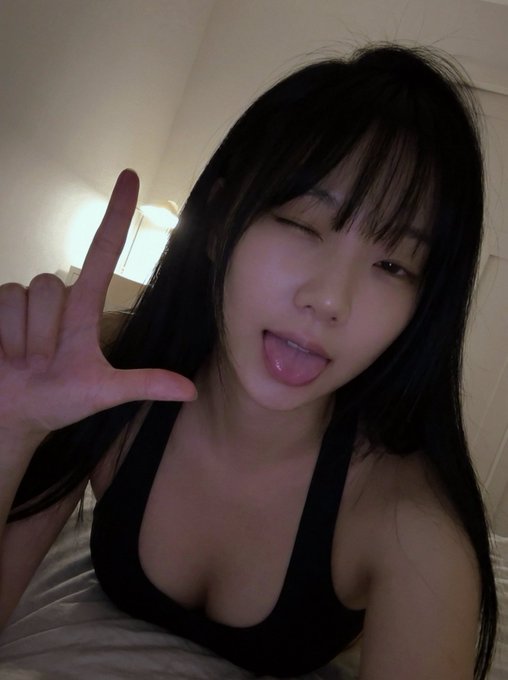 mommy loves when you relapse to her 🤭 · Sera Choi | 최수연
