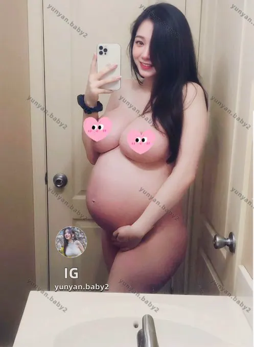在美國分娩前的自拍 嘖嘖 太裸露 就不方便在這邊上無碼的了🤣 · 別笑我肥瑾