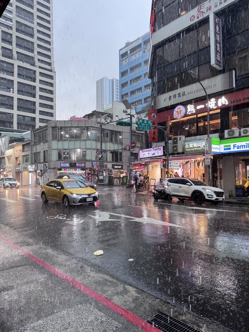 我恨這雨 · S H
