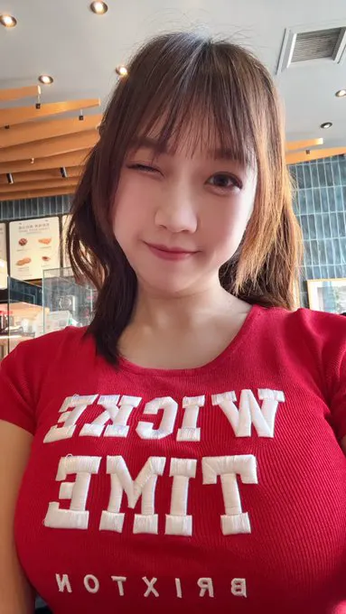 😉 · S H