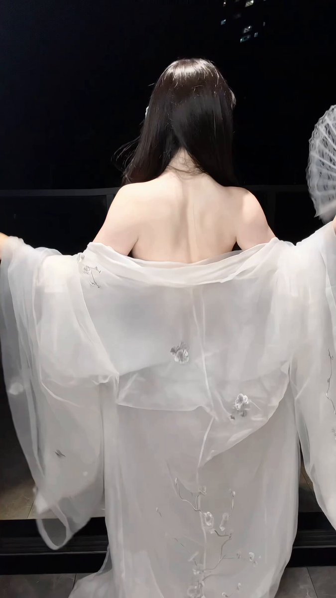 🤍 · ririko
