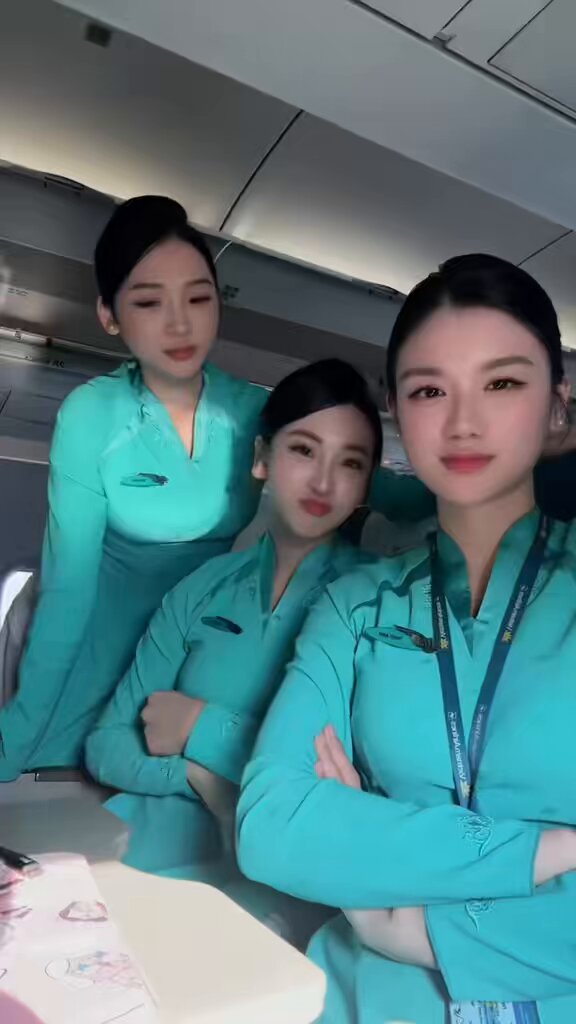 Trung bình câu chuyện của 1 nhóm bạn.. #vietnamairlines #cabincrew #cabincrewli… · pi tiên ™