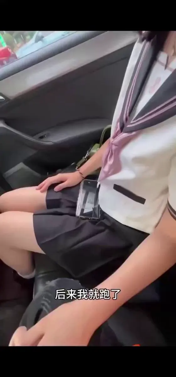 女大第三部～ 这次学会了口交和玩玩具，全程非常听话！ 在浴室镜前后入内射，精液随着白浆流出真的涩 这种小母🐶谁会不爱呀 · 奶白樱桃酱
