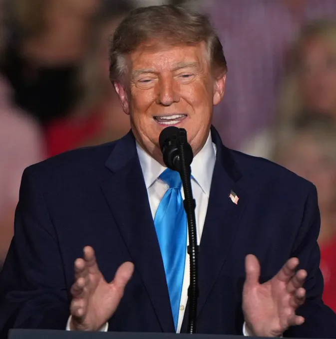 Donald Trump says Iran could “take out” Los Angeles or San Diego at a Nebraska … · non aesthetic things