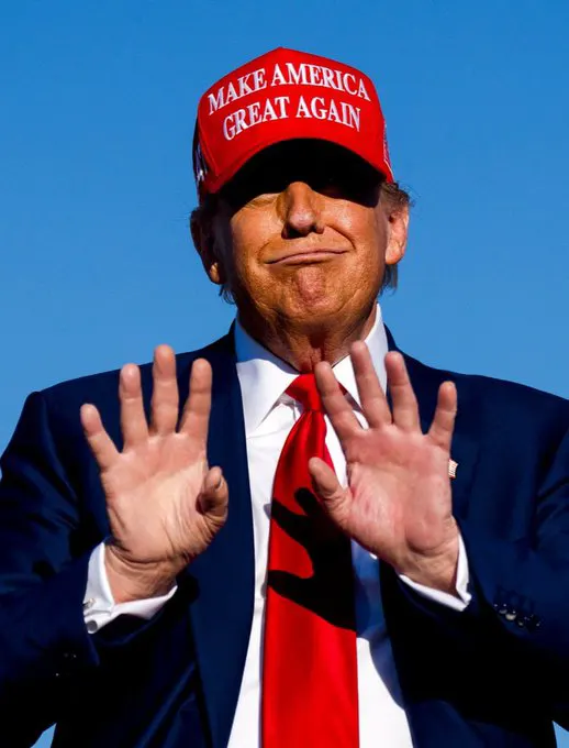 Donald Trump jokes about his supporters loyalty while speaking at a rally in Te… · non aesthetic things
