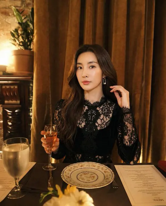 听说现在的人压力都很大，刚好，我这里有个压力释放点 · 短剧速看 每日更新