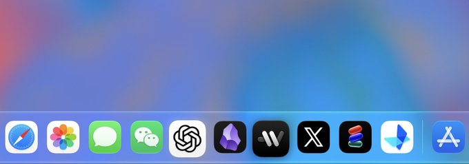 iPadOS 27 Beta3 的 Dock 栏都是坏的，有的会变大，有的会有多一个阴影，这是我鼠标没有hover的状态。 · BunnyLau