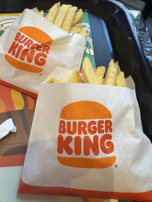 バーキン🍔 · nao